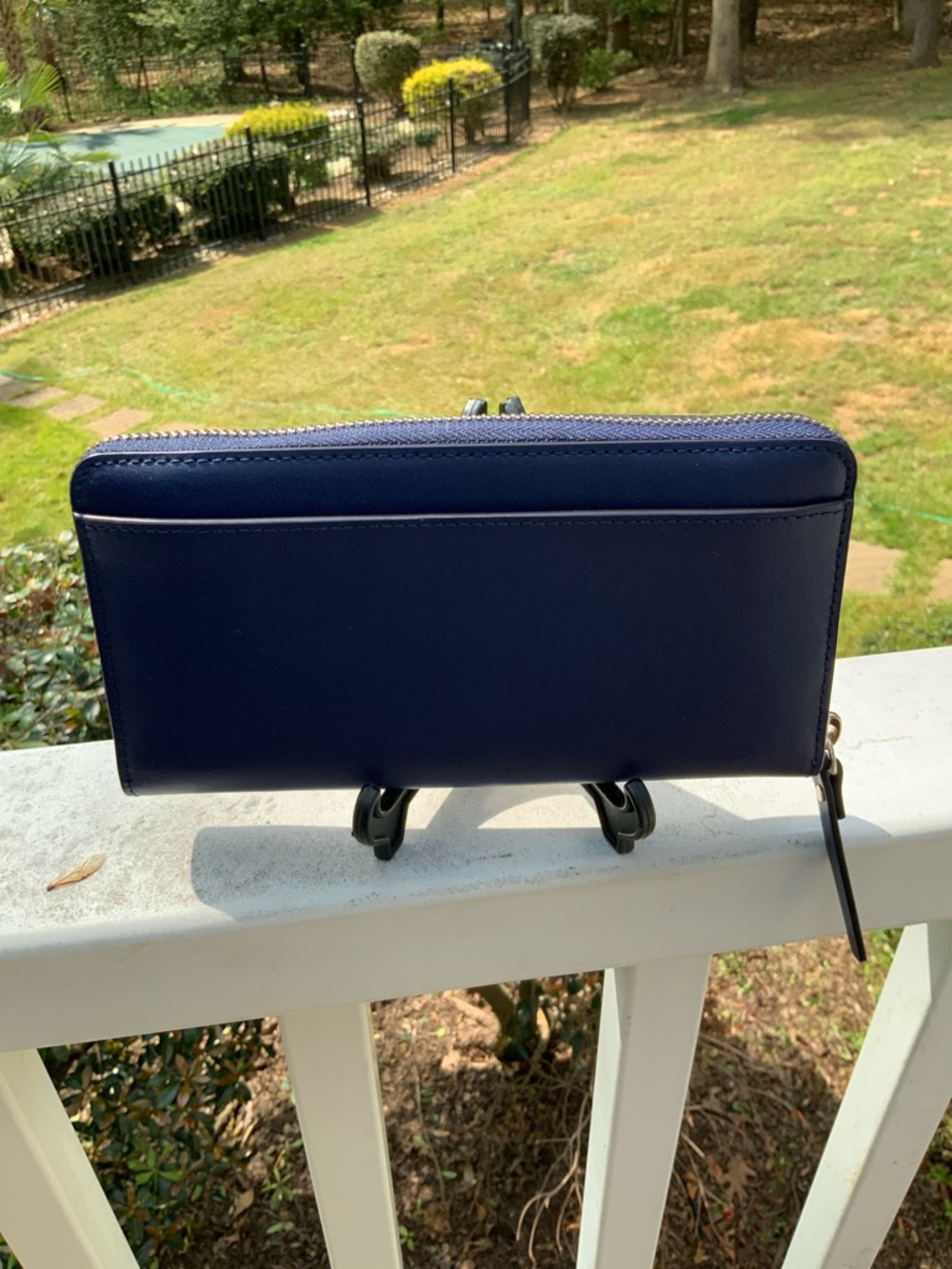 kate spade Novelty Camel Leather navy gold zip-around continental wallet EUC - Picture 4 of 16